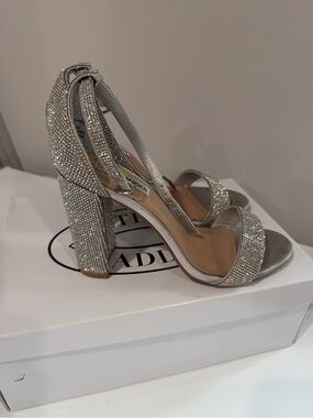 Steve Madden Carrson Crystal shoes